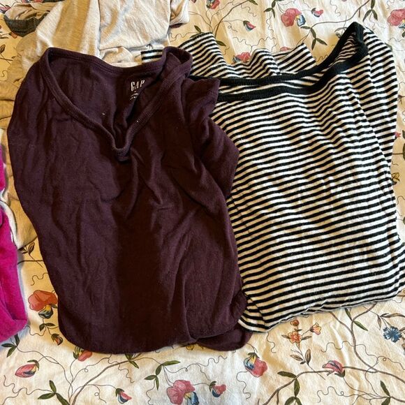 GAP Feather Light Long Sleeve Tees, XL XXL (see description) 2/$15 obo, 8/$50 - Picture 3 of 3